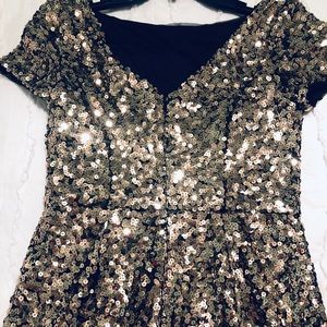 BEAUTIFUL Prom/ Formal Dress. Size 4.